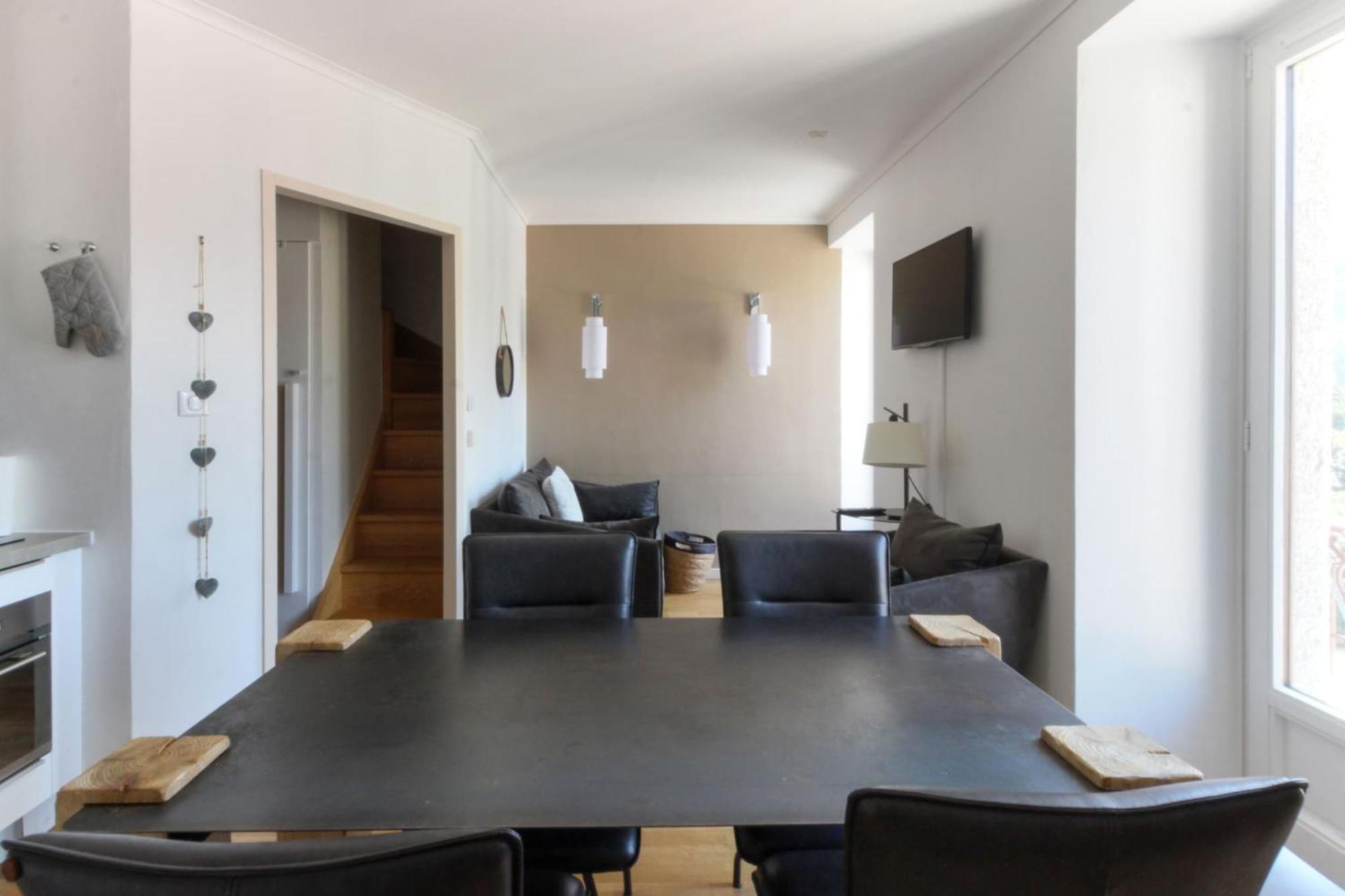 Nook 42 - The Loft - Central 2Br W/ Balcony Views Chamonix Buitenkant foto